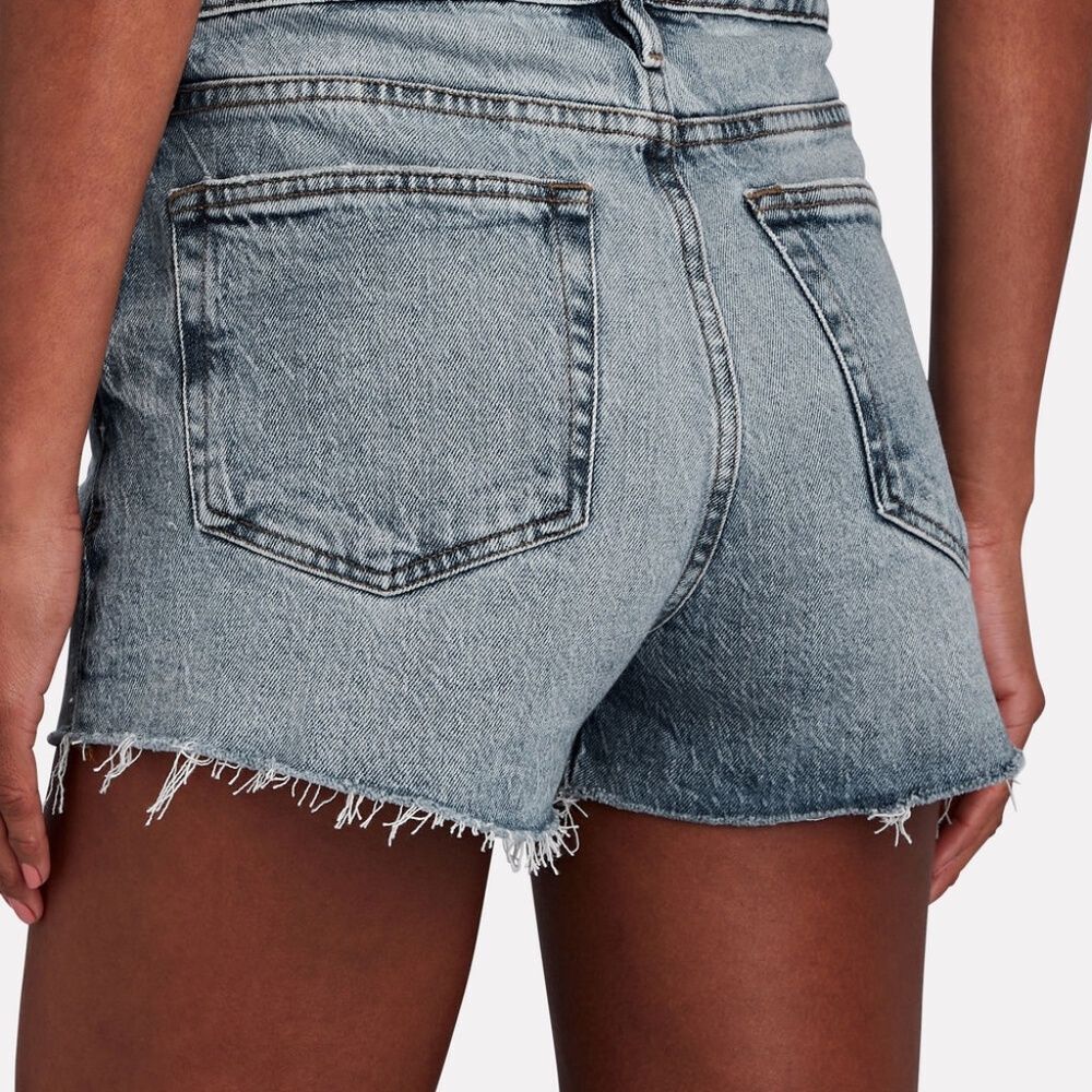 FRAME Le Grand Garçon Jean Shorts in Size 29 NWT